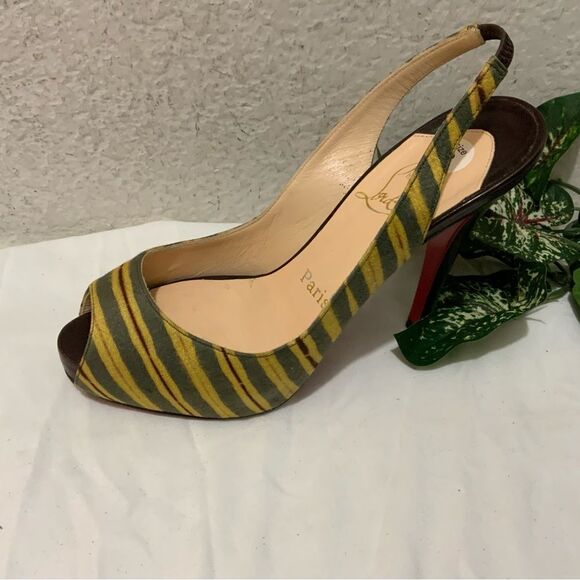 Christian louboutin fabric animal print peep toe Slingback heels size 36.5 - Picture 10 of 16